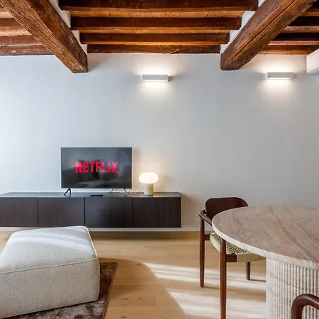 Daire Fumo Di Lambrusco - Rua Frati 34 Palace By Movebnb *