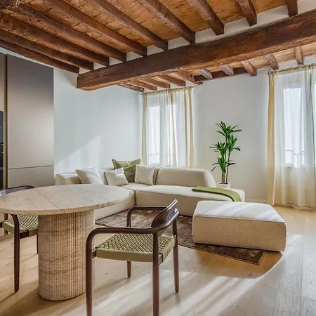 Fumo Di Lambrusco - Rua Frati 34 Palace By Movebnb * Modena